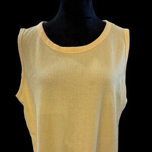 Yellow Sleeveless Women's Top New Without Tags xxl